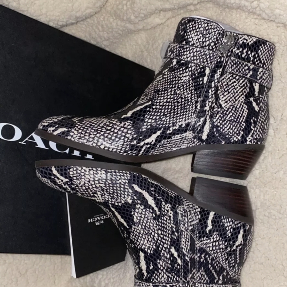 🌺SOLD ON MERCARI🌺COACH snake embossed boots - Picture 3 of 11